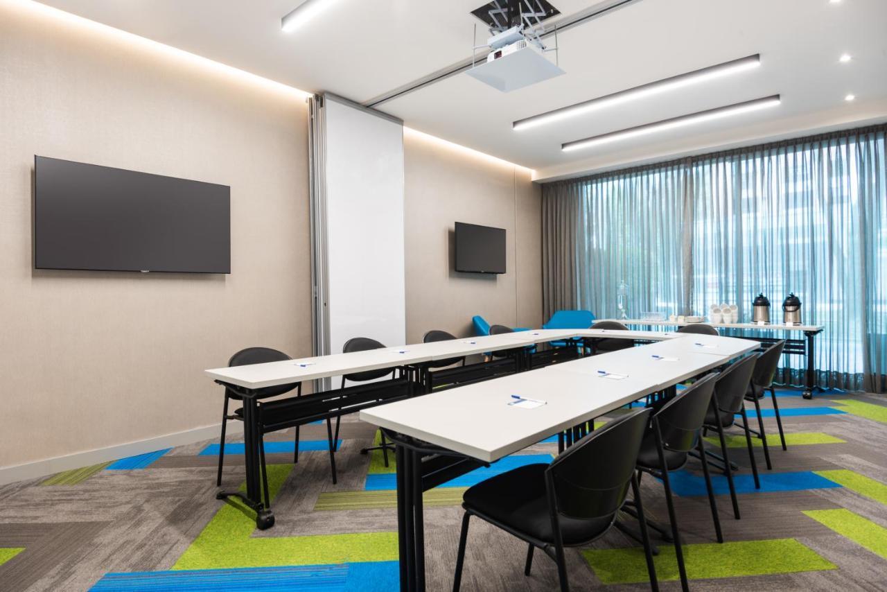 Holiday Inn Express Bogota - Parque La 93 By Ihg Exteriér fotografie