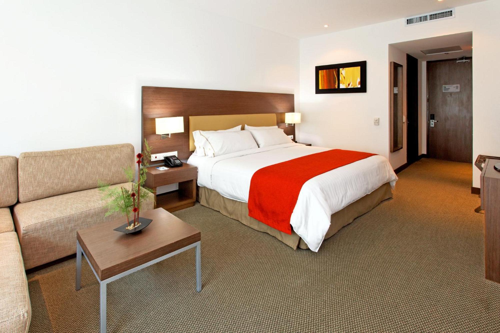 Holiday Inn Express Bogota - Parque La 93 By Ihg Exteriér fotografie