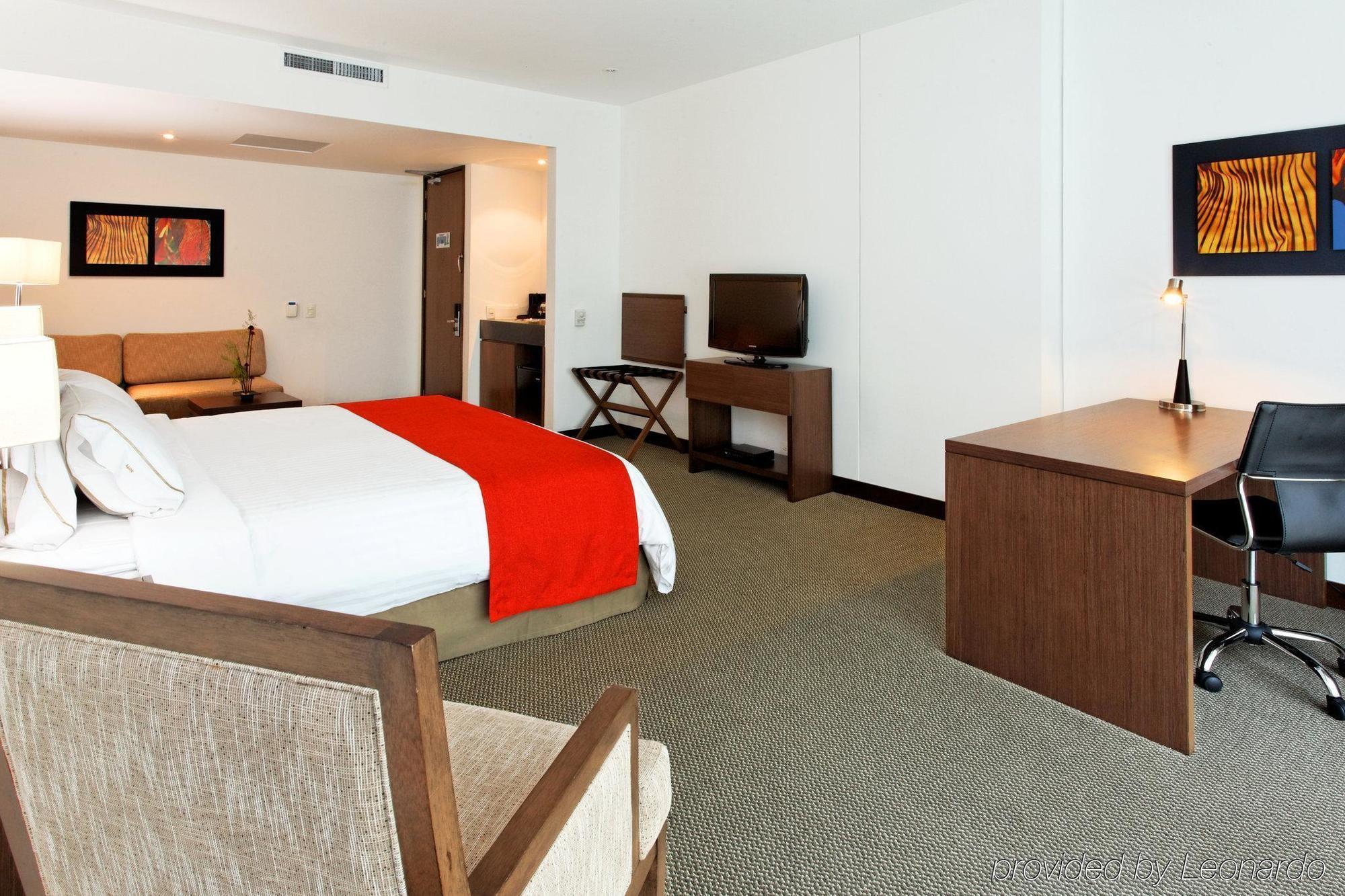 Holiday Inn Express Bogota - Parque La 93 By Ihg Exteriér fotografie